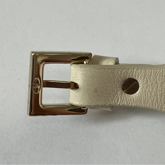 SOLD Valentino Garavani Large Rockstud Leather Bracelet Cream Gold - Picture 3 of 12
